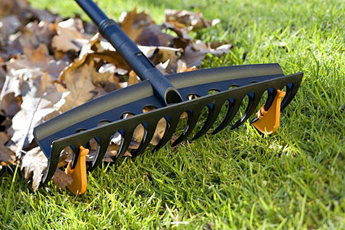 Увеличенная фотография Грабли Fiskars универсальные